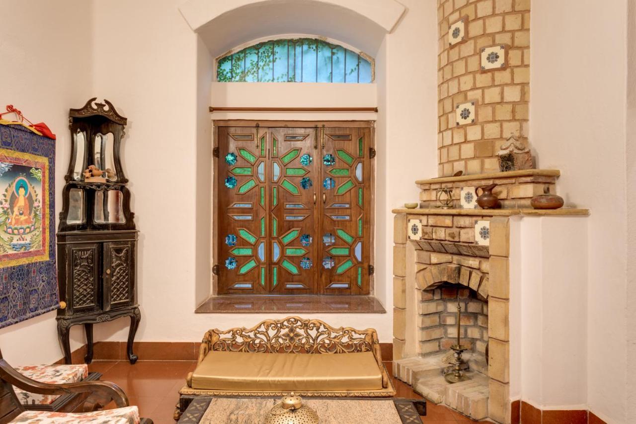 Hostie Chinar Haveli - Heritage Home With Pool, Gurgaon Eksteriør bilde