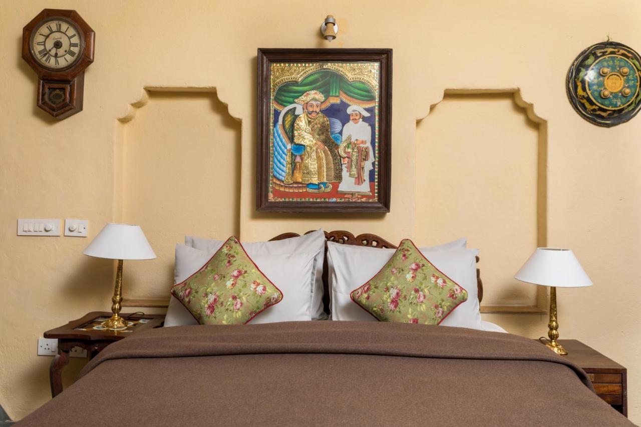 Hostie Chinar Haveli - Heritage Home With Pool, Gurgaon Eksteriør bilde