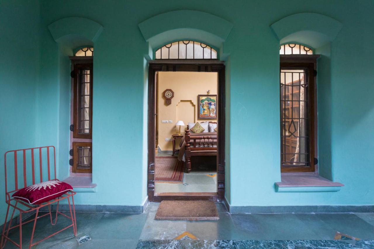 Hostie Chinar Haveli - Heritage Home With Pool, Gurgaon Eksteriør bilde