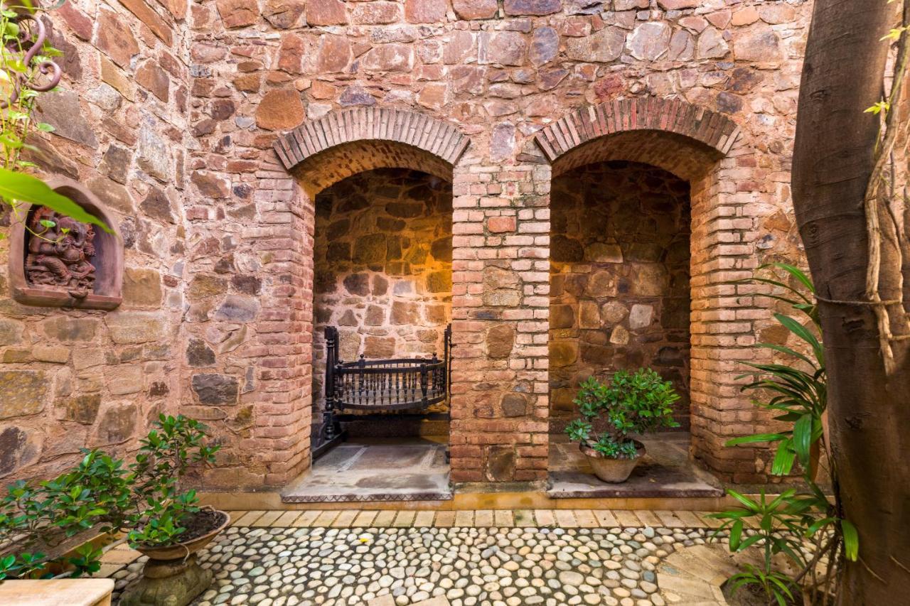 Hostie Chinar Haveli - Heritage Home With Pool, Gurgaon Eksteriør bilde